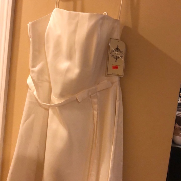 Dresses & Skirts - Brand New Ivory Evening Dress with shawl